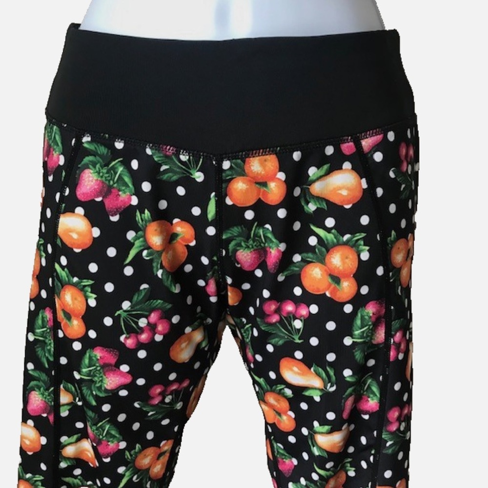 BETSEY JOHNSON Fruit Polka Dots Capri Performance Leggings XL - Picture 2 of 6